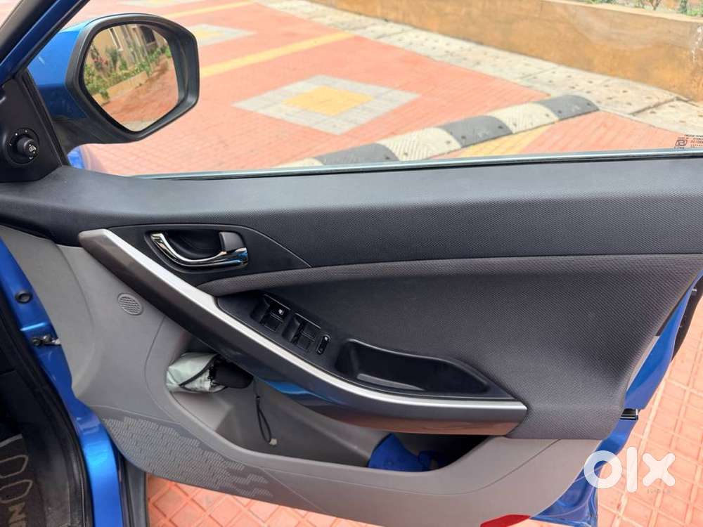 2018 Tata Nexon Xza+ Diesel Amt  1st Owner  40k Km  Dual Tone