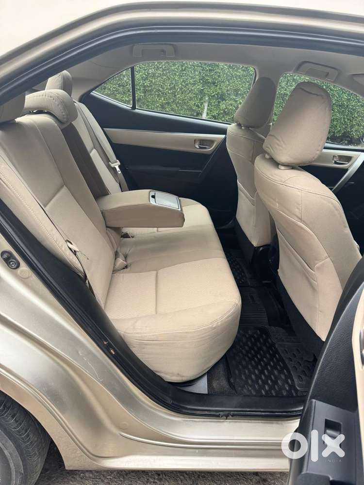 Toyota Corolla Altis 2010-2013 G, 2014, Petrol