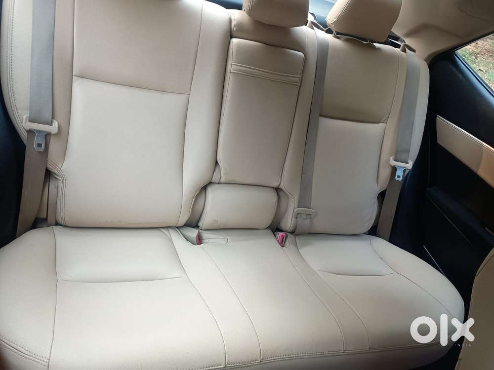 Toyota Corolla Altis 1.8 J, 2015, Petrol