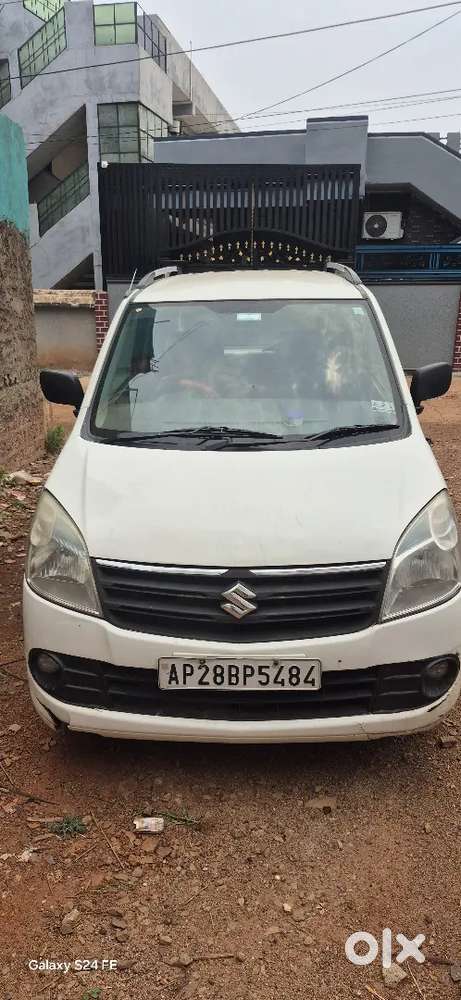 Maruti Suzuki Wagnor R 2011 Model Petrol + Lpg Company Fitted