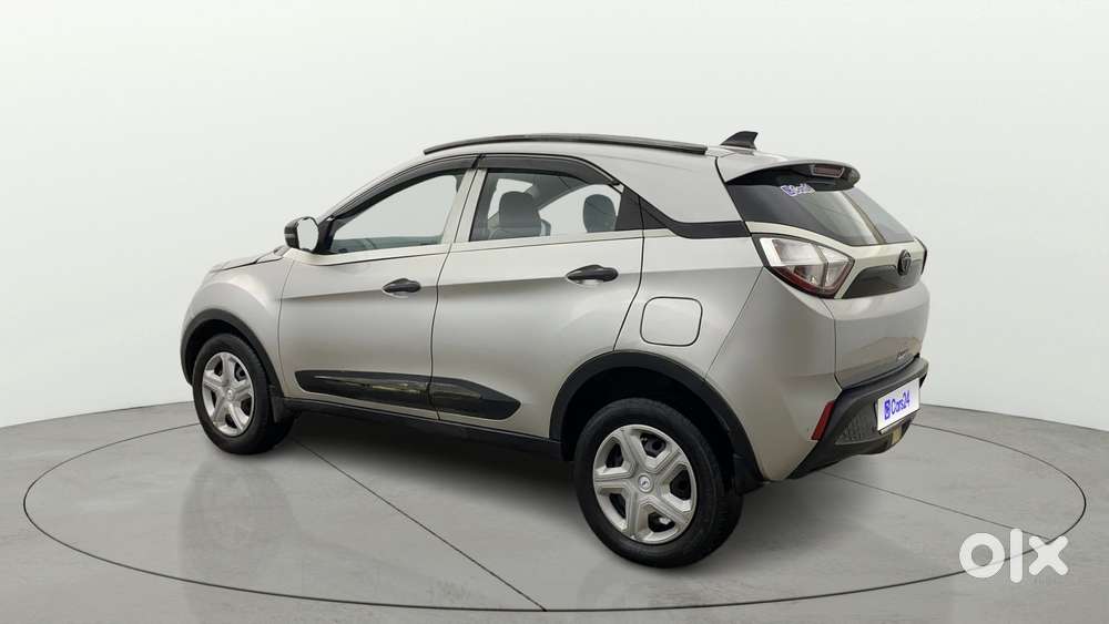 Tata Nexon 1.2 Revotron Xma, 2018, Petrol