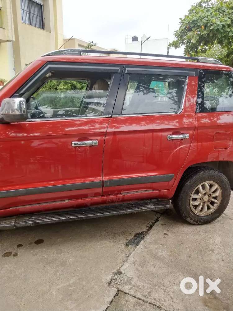 Mahindra Tuv 300 T8 Autoshift Dec. 2015 Diesel