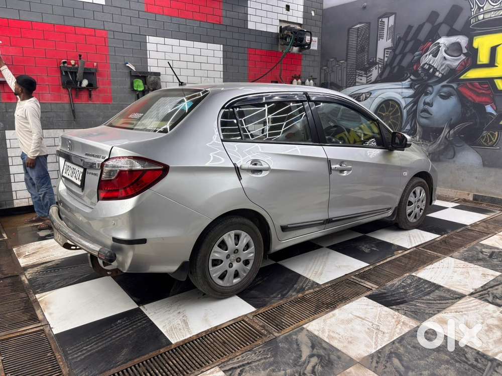 Honda Amaze 2017 Petrol Well Maintained