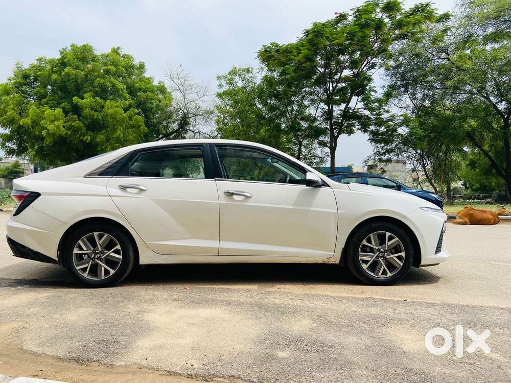 Hyundai Verna, 2023, Petrol