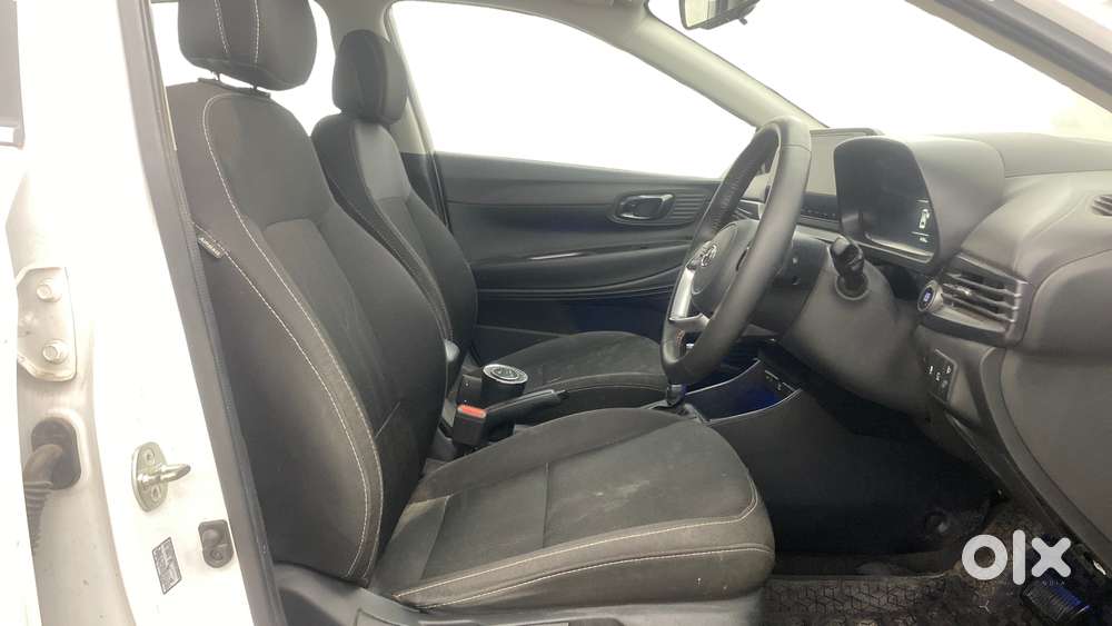 Hyundai New I20 1.2 Asta (o) Ivt, 2023, Petrol