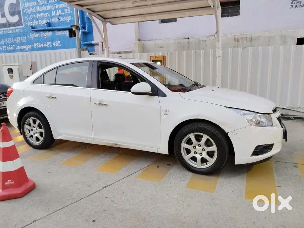 Chevrolet Cruze 2013 Diesel Well Maintained (negotiable)