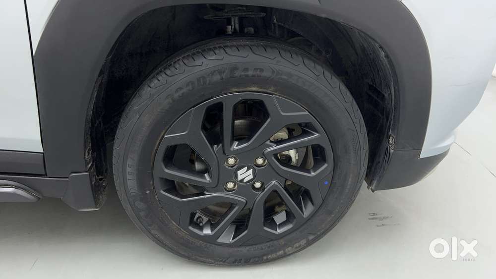 Maruti Suzuki Fronx Delta Plus 1.2l Mt, 2023, Petrol