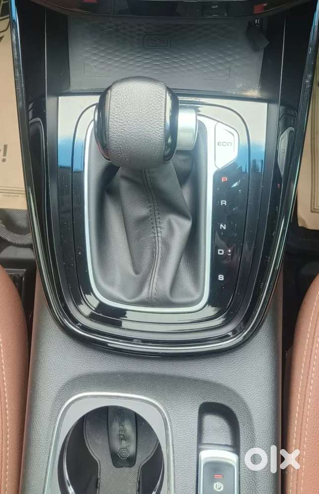 Mg Hector Plus, 2022, Petrol