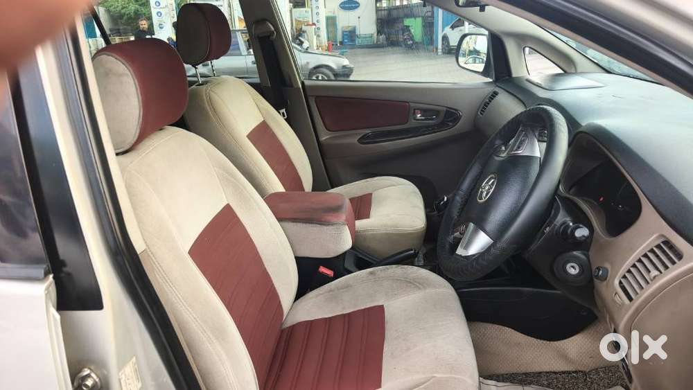 Toyota Innova 2.5 V 8 Str, 2015, Diesel