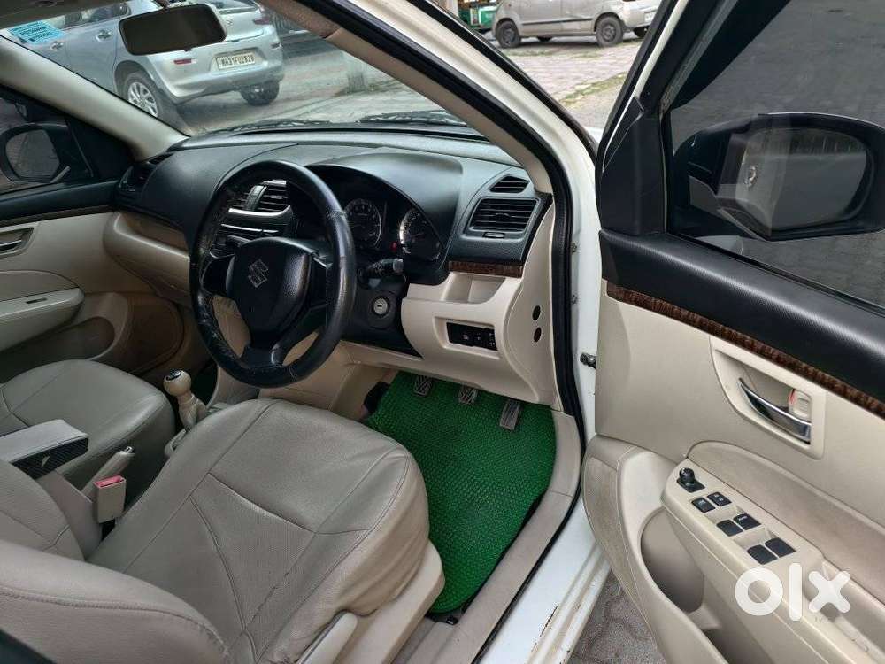 Maruti Suzuki Swift Dzire 1.2 Vxi Bsiv, 2014, Petrol