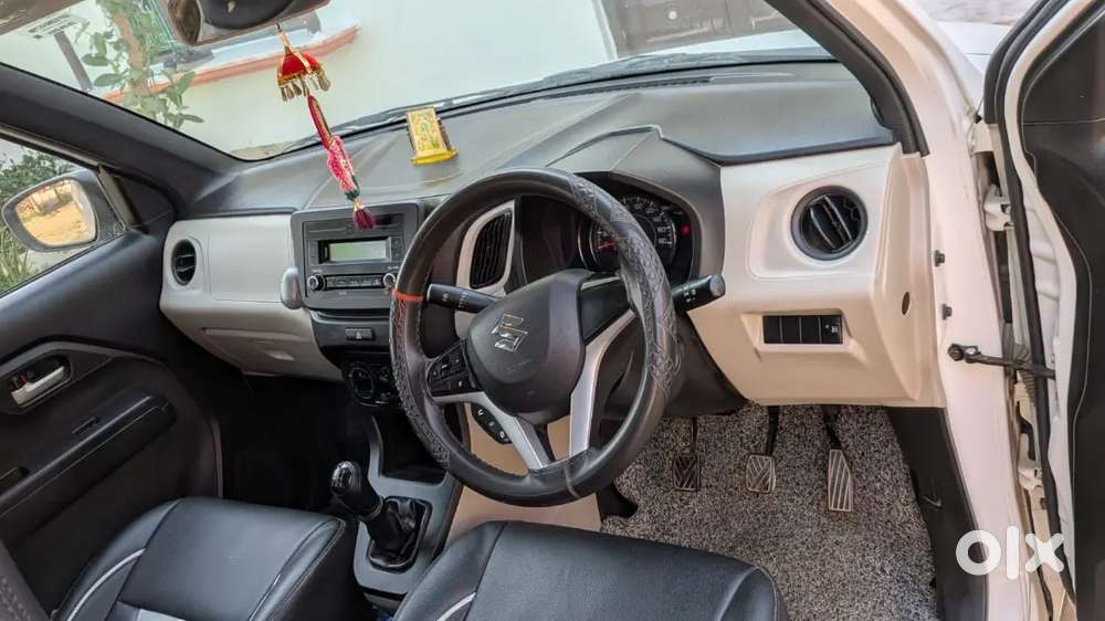 Gaadi Showroom Condition Me Hai Koi Bhi Dent Nhi Hai