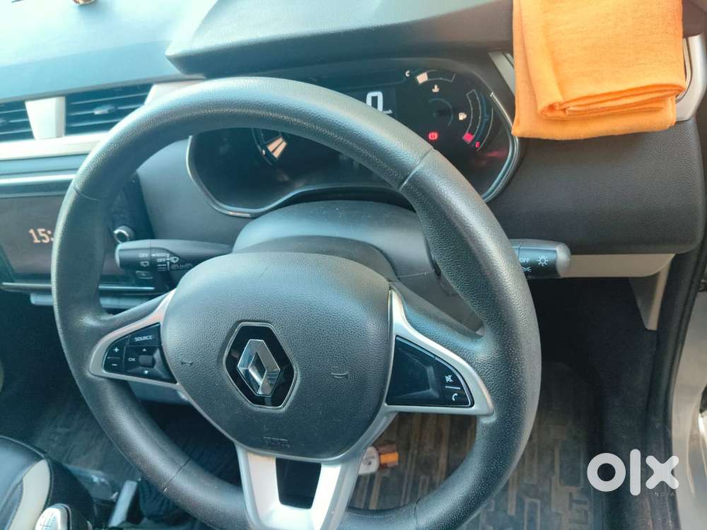 Renault Triber Rxz, 2021, Petrol