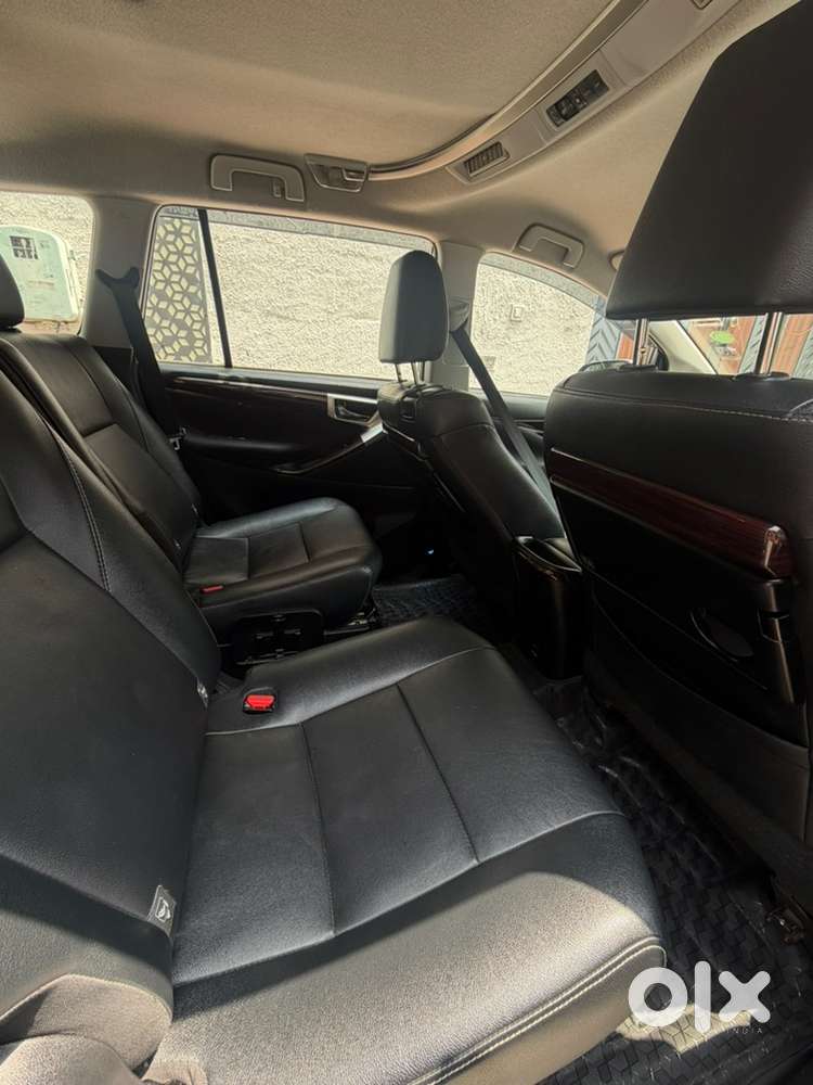 Toyota Innova Crysta 2019