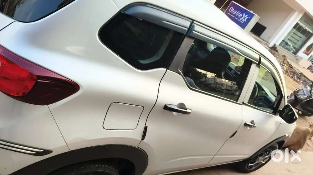 Renault Triber 2023 Petrol 25000 Km Driven