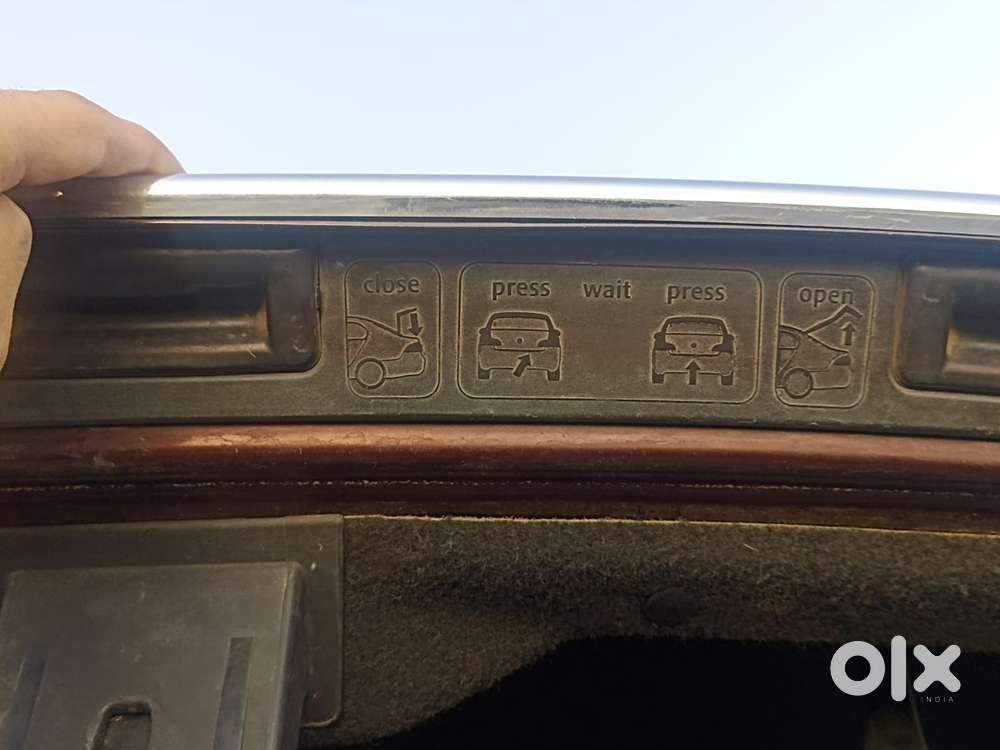 Skoda Superb 2011 Petrol Well Maintained