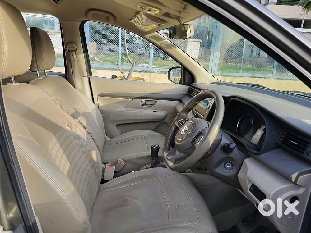 Maruti Suzuki Ertiga 1.5 Vxi, 2021, Petrol