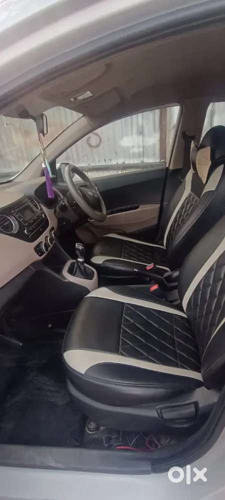 Grand I10 Sportzzz 2015 Model