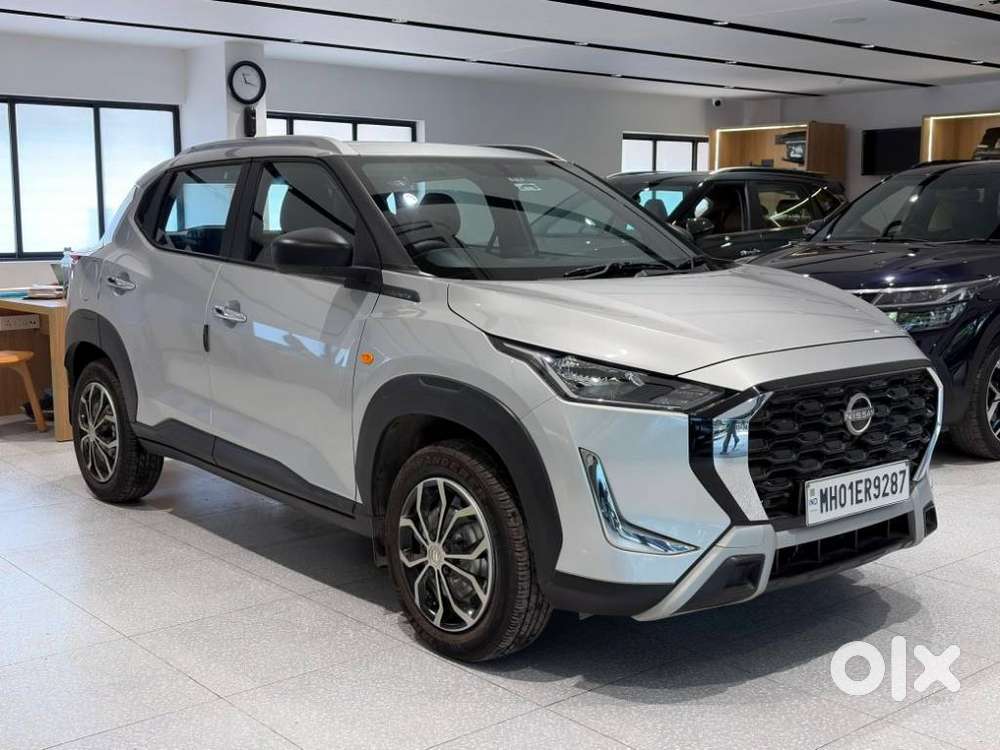 Nissan Magnite Kuro Edition Petrol Amt, 2025, Petrol