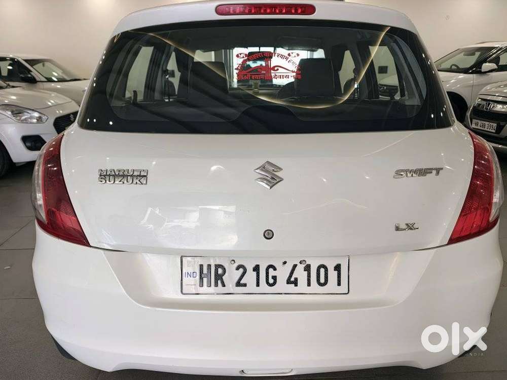 Maruti Suzuki Swift Lxi Optional-o, 2012, Petrol
