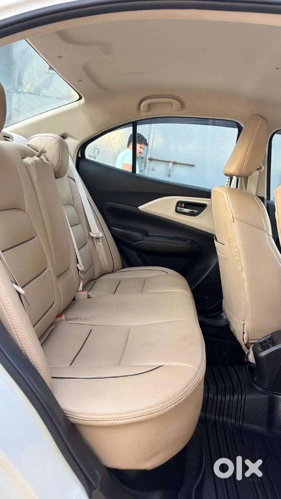 Maruti Suzuki Dzire, 2025, Petrol