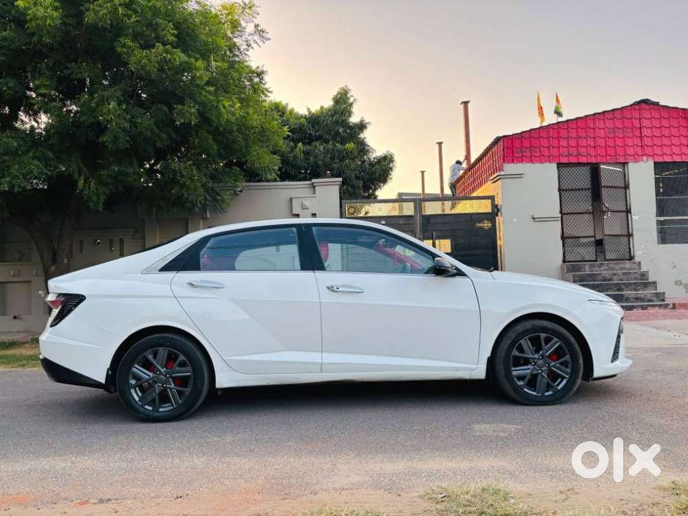 Hyundai Verna 1.5 Sx (o) Ivt, 2023, Petrol