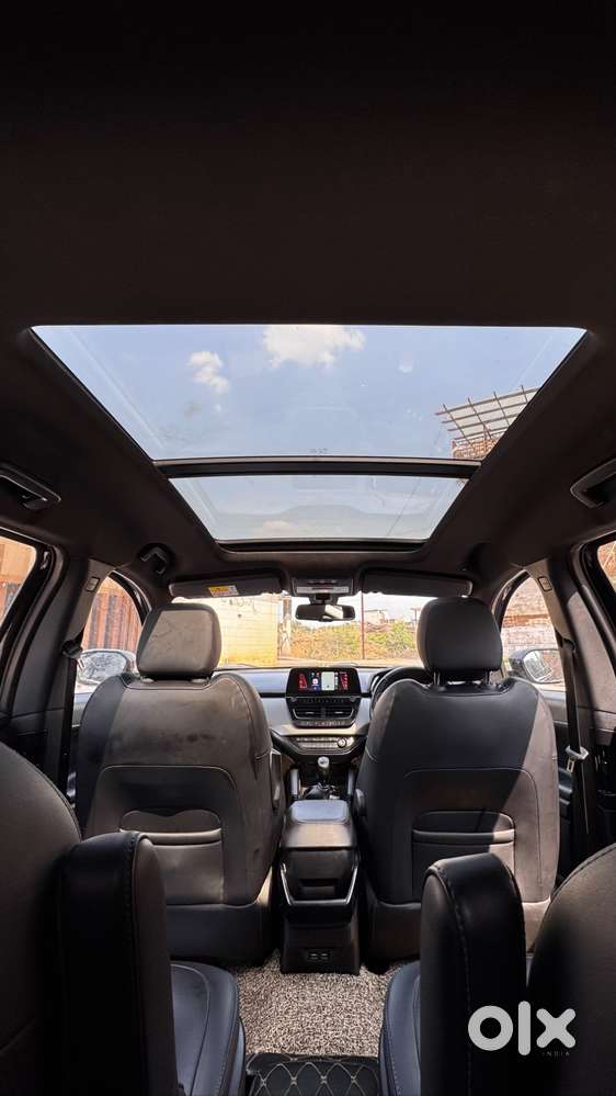 2022-23 Tata Safari Xz+ Dark Edition  Manual - Diesel  Single Owner