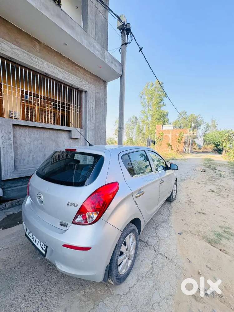 Hyundai I20 2012 December Ki Petrol 105000 Km Driven