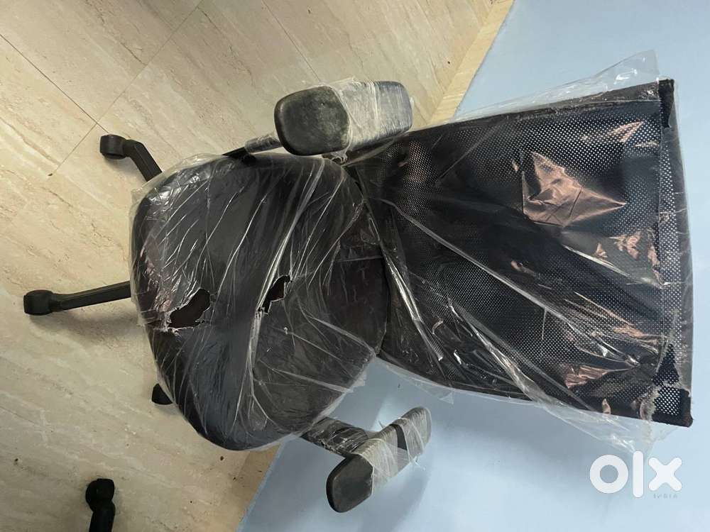 Used Office Tables, Computer Tables, Chairs for Sale Other Household