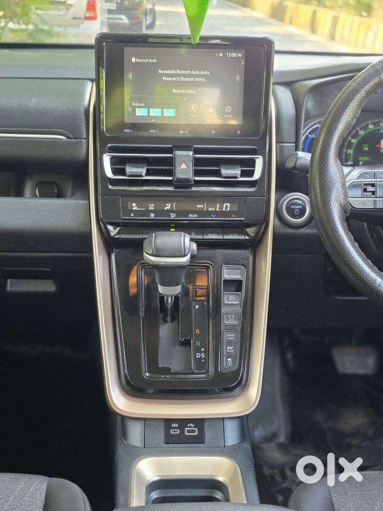Maruti Suzuki Invicto Zeta Plus 7str, 2023, Petrol