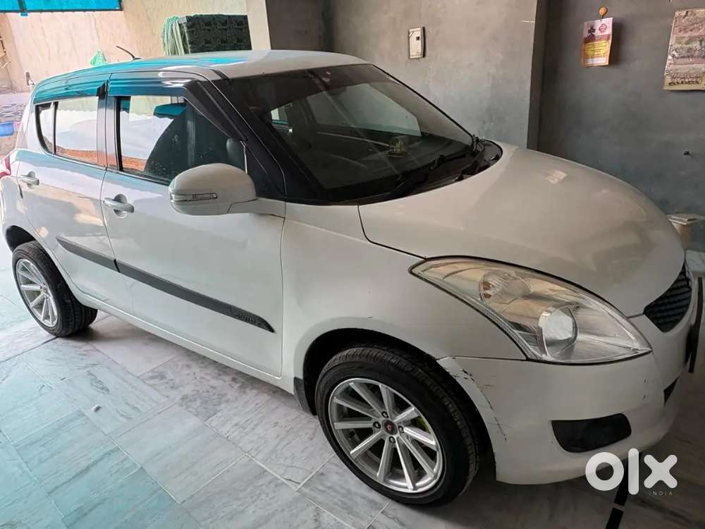Maruti Suzuki Swift 2012 Diesel 94000 Km Driven