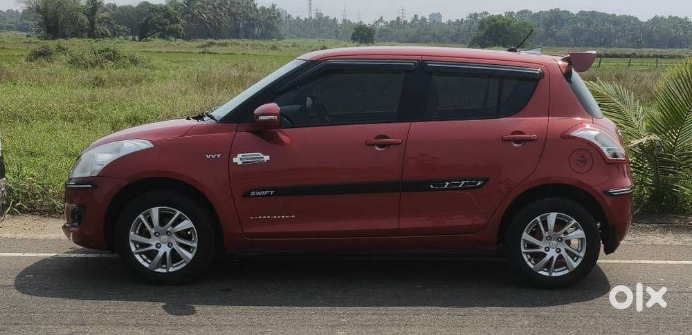 Maruti Suzuki Swift Vvt Zxi, 2011, Petrol