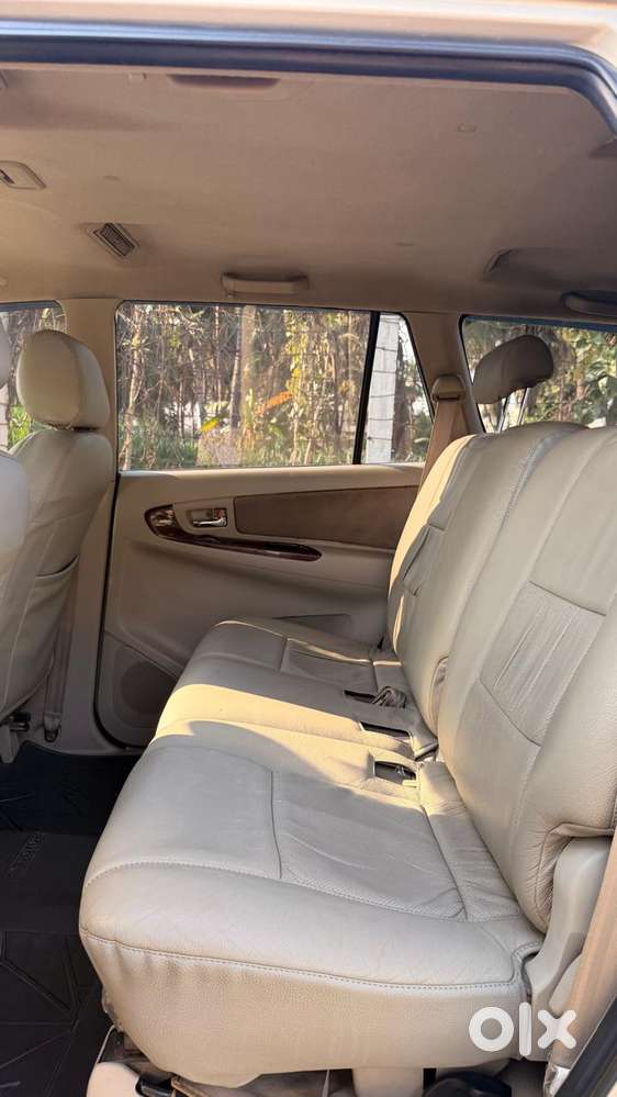 Toyota Innova 2.5 V 7 Str, 2013, Diesel