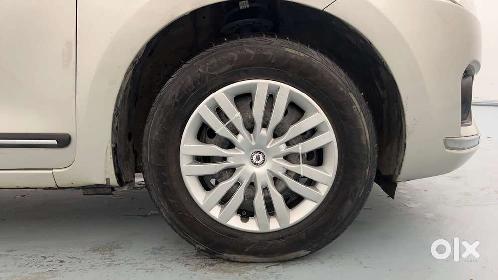 Maruti Suzuki Dzire 1.2 Vxi Amt, 2018, Petrol
