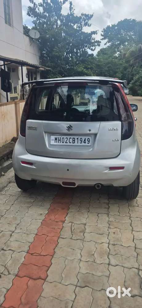 Maruti Ritz Lxi 2011