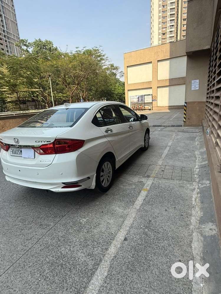 Honda City -automatic -sunroof-ivtec-vx