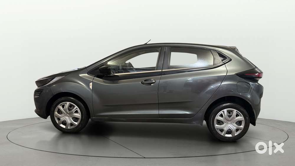 Tata Altroz Xm Plus Petrol, 2023, Petrol