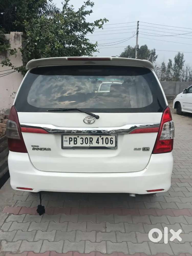Toyota Innova 2010