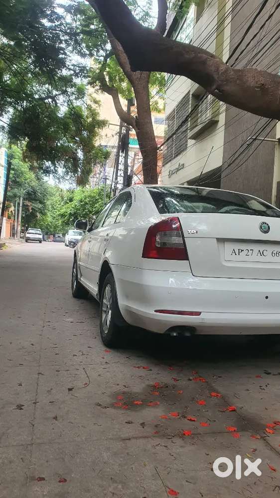 Skoda Laura 2011