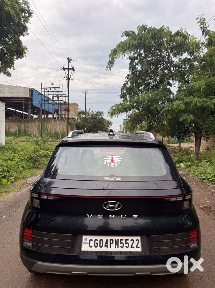 Hyundai Venue 2024 Petrol Good Condition