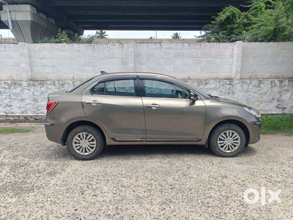 Maruti Suzuki Dzire 1.2 Vxi, 2022, Petrol
