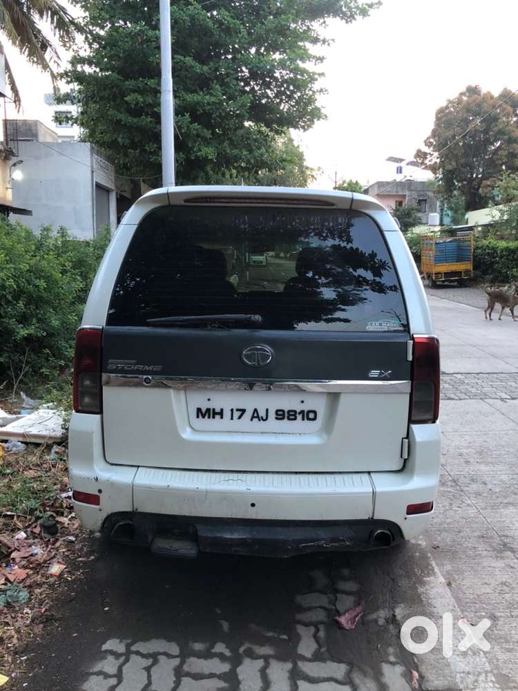 Tata Safari Storme 2013