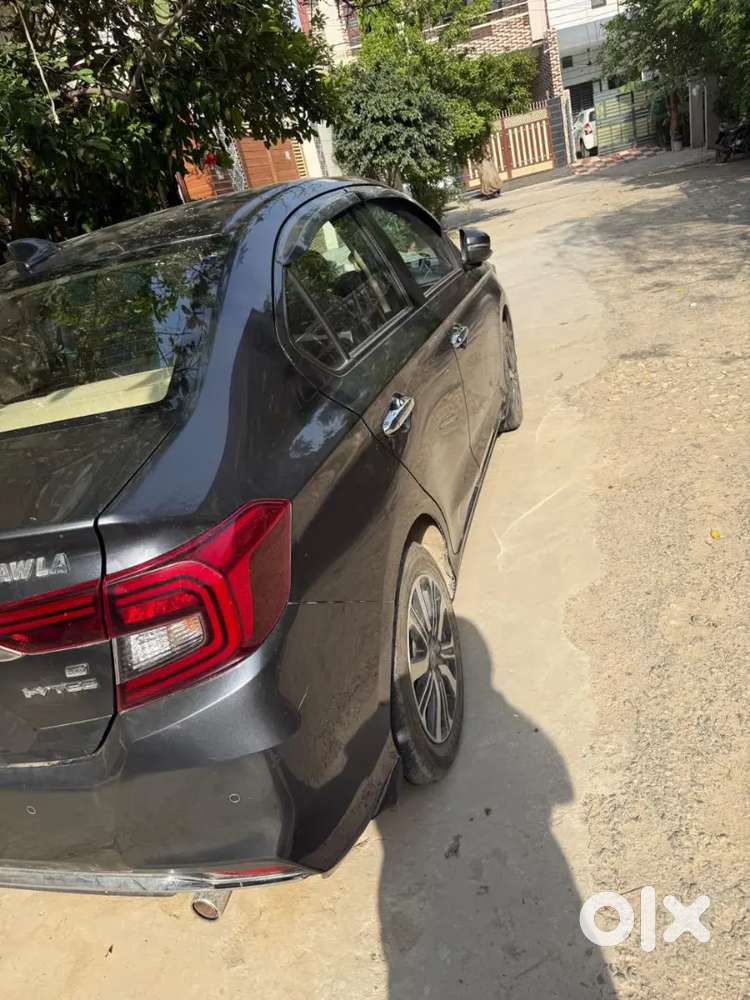 Honda Amaze 2022 Petrol 27500 Km Driven