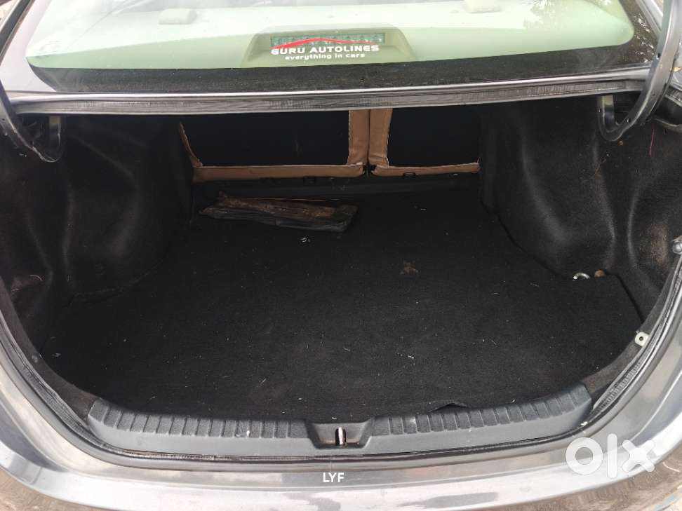 Toyota Yaris J Cvt, 2018, Petrol