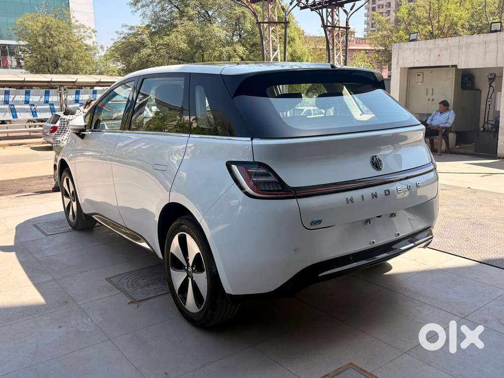 Mg Windsor Ev Essence, 2024, Electric