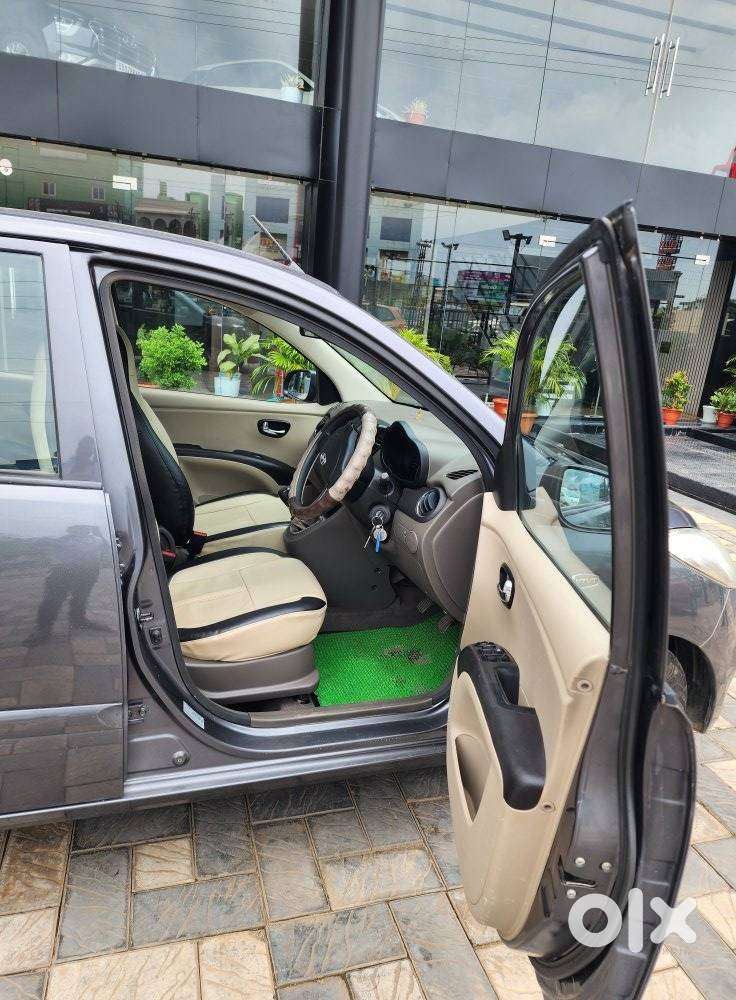 Hyundai Grand I10 Sportz Edition, 2012, Petrol