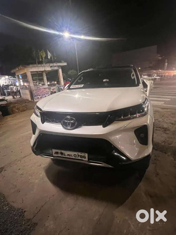 Toyota Fortuner Legender 2021