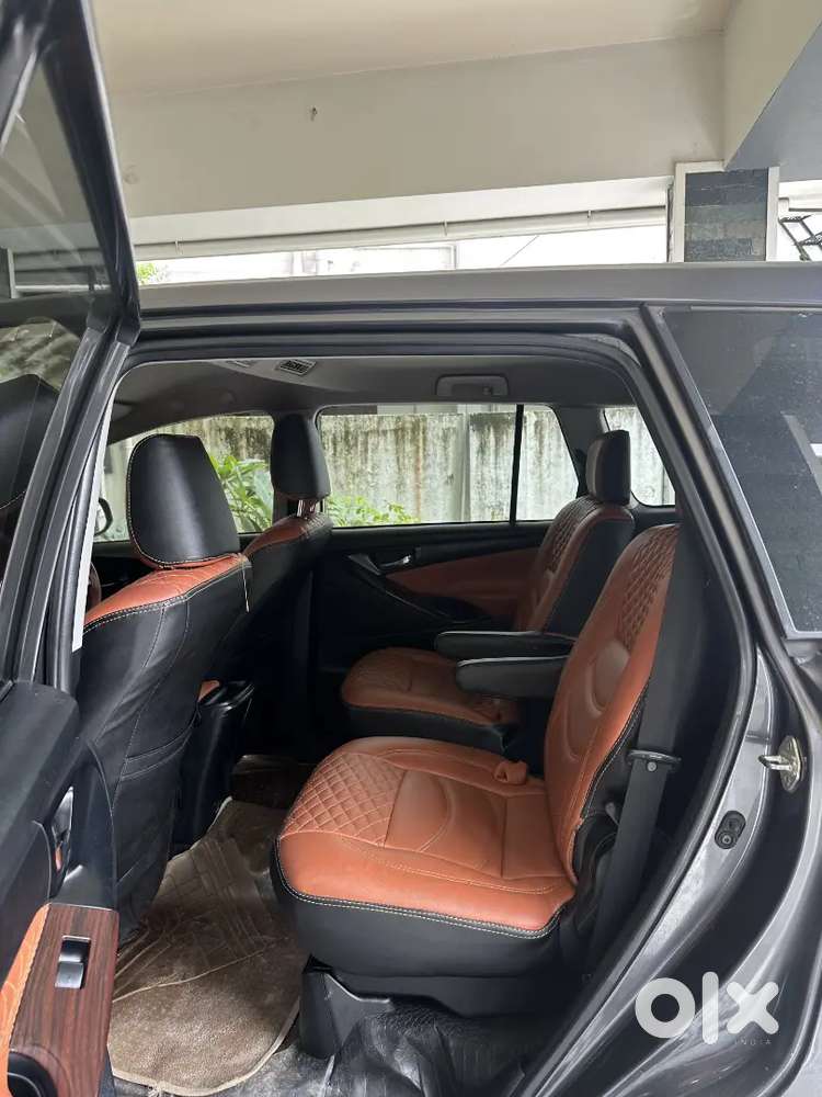 2017 Model Innova Crysta 2.4 G Manual Diesel