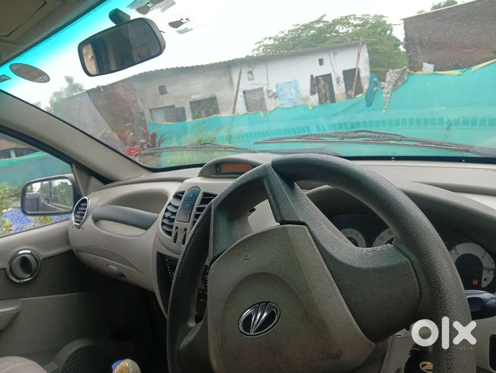 Mahindra Quanto 1.5 C6 2014