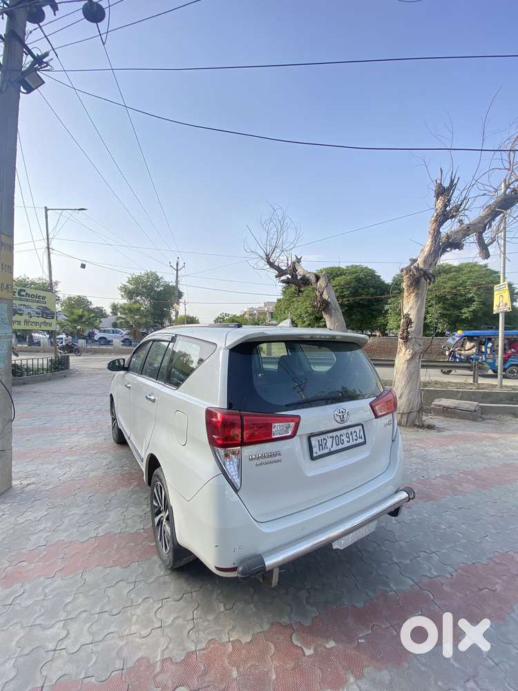 Toyota Innova Crysta 2.5z, 2022, Diesel