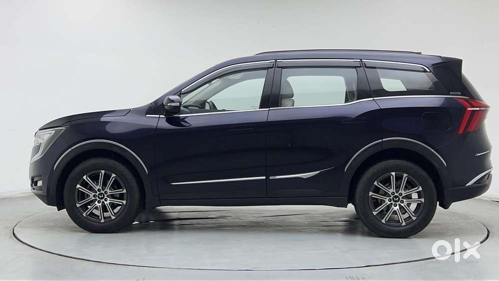Mahindra Xuv700 2.0 Ax 7 Petrol At Str, 2024, Petrol